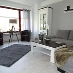 Townhuus No. 1 / Dieksee 3*