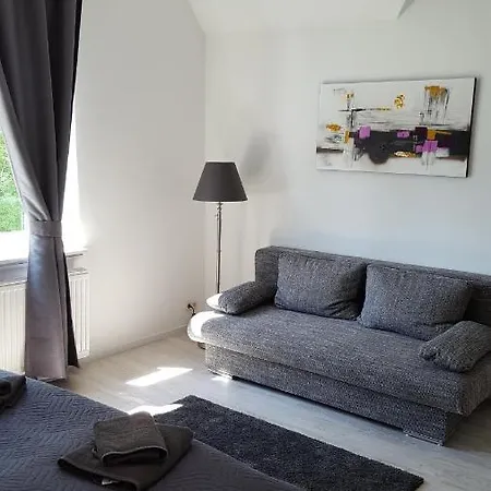 호텔 Townhuus No. 1 / Dieksee