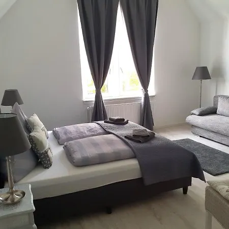 Townhuus No. 1 / Dieksee