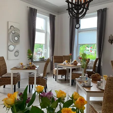 Townhuus No. 1 / Dieksee Hotel