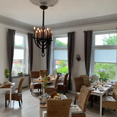 Townhuus No. 1 / Dieksee Hotel Malente